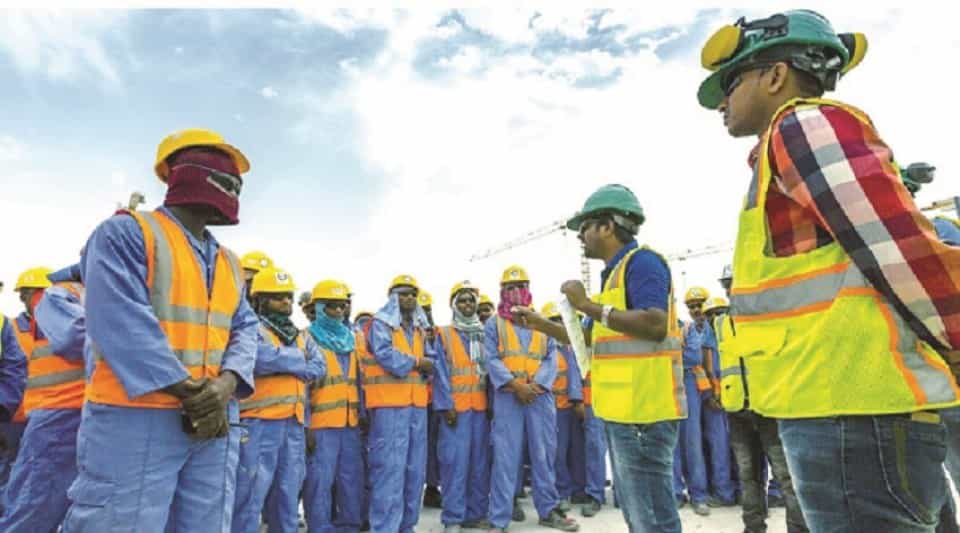 التجهيزات الداخلية والخارجية