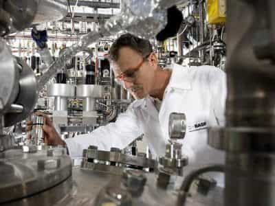 التجهيزات الداخلية والخارجية